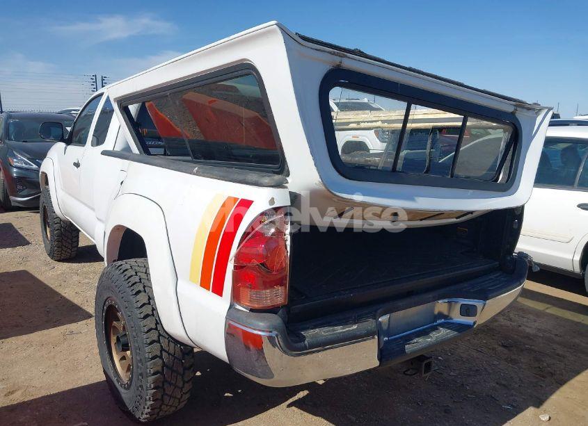 Photo 3 of 2005 Toyota Tacoma BASE V6 (VIN 5TEUU42N85Z084727)