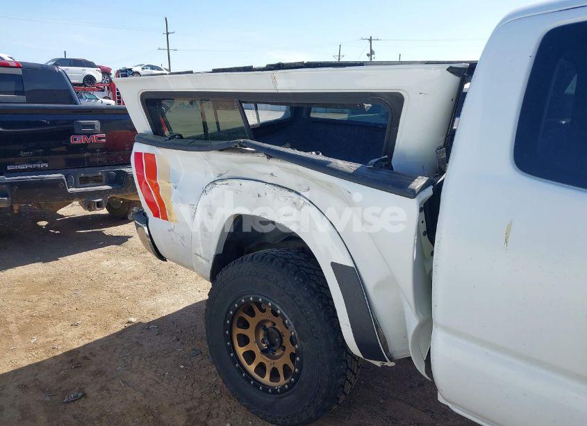Photo 6 of 2005 Toyota Tacoma BASE V6 (VIN 5TEUU42N85Z084727)