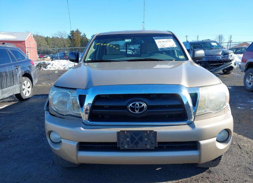Photo 12 of 2005 Toyota Tacoma BASE V6 (VIN 5TEUU42N85Z121503)