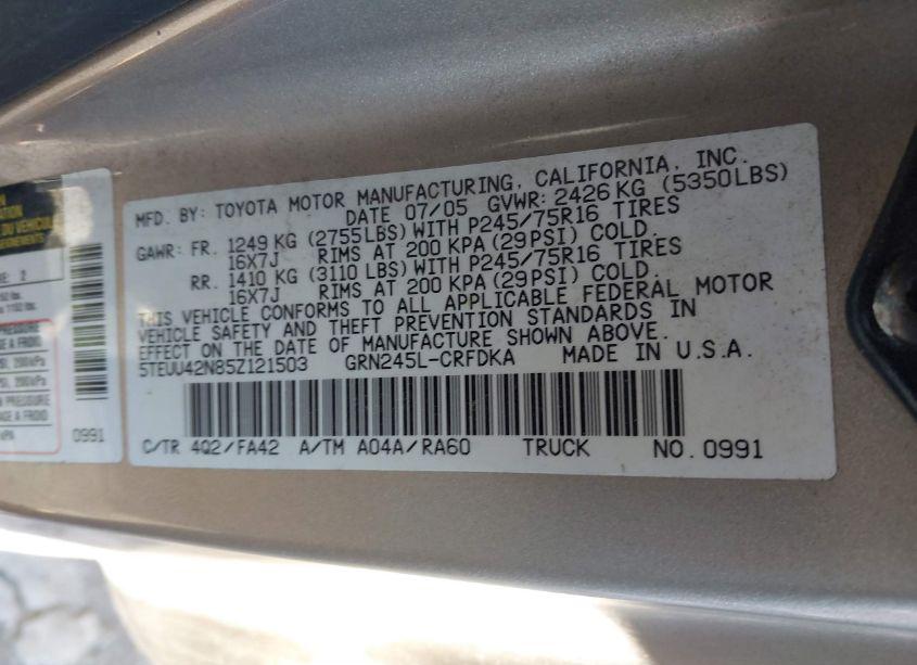 Photo 9 of 2005 Toyota Tacoma BASE V6 (VIN 5TEUU42N85Z121503)