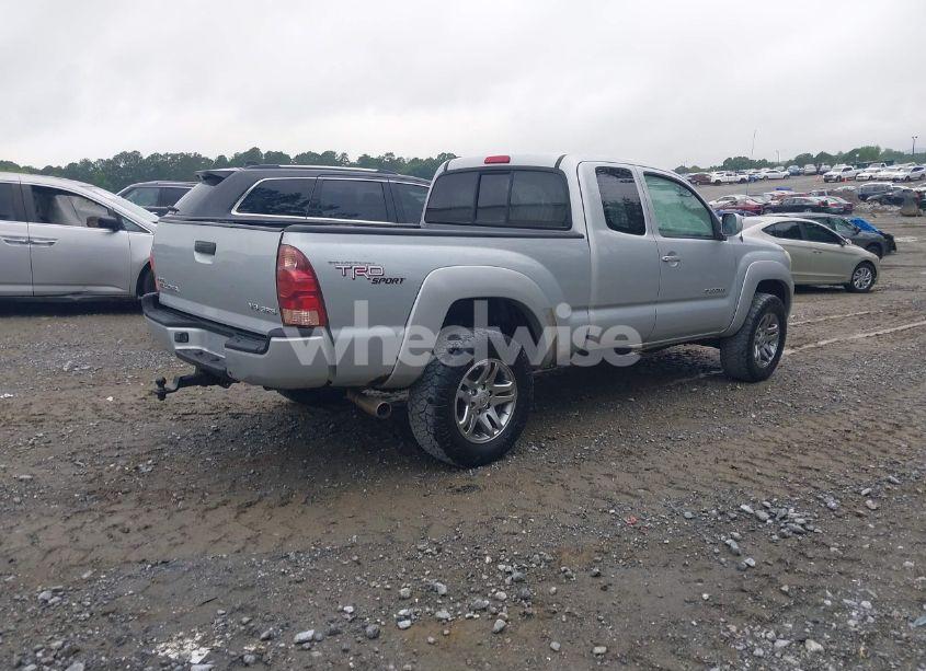 Photo 4 of 2006 Toyota Tacoma BASE V6 (VIN 5TEUU42N86Z219674)