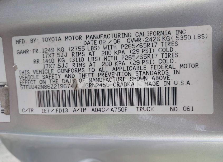 Photo 9 of 2006 Toyota Tacoma BASE V6 (VIN 5TEUU42N86Z219674)