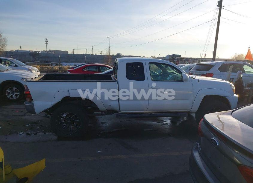 Photo 13 of 2005 Toyota Tacoma BASE V6 (VIN 5TEUU42N95Z099494)