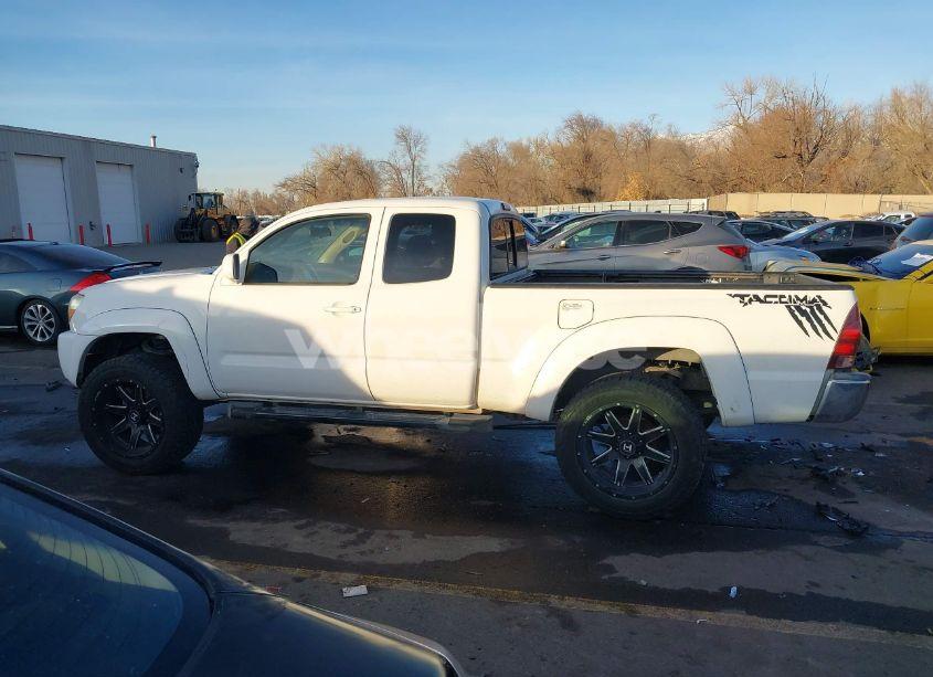 Photo 14 of 2005 Toyota Tacoma BASE V6 (VIN 5TEUU42N95Z099494)
