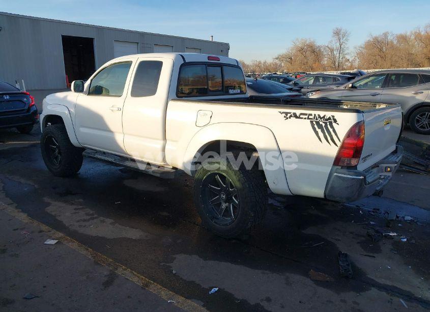 Photo 3 of 2005 Toyota Tacoma BASE V6 (VIN 5TEUU42N95Z099494)
