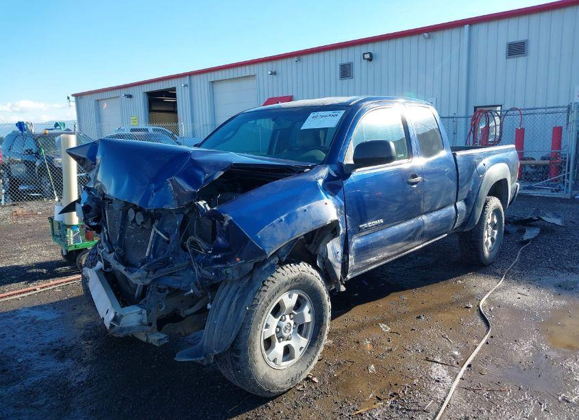 Photo 2 of 2006 Toyota Tacoma BASE V6 (VIN 5TEUU42NX6Z195166)