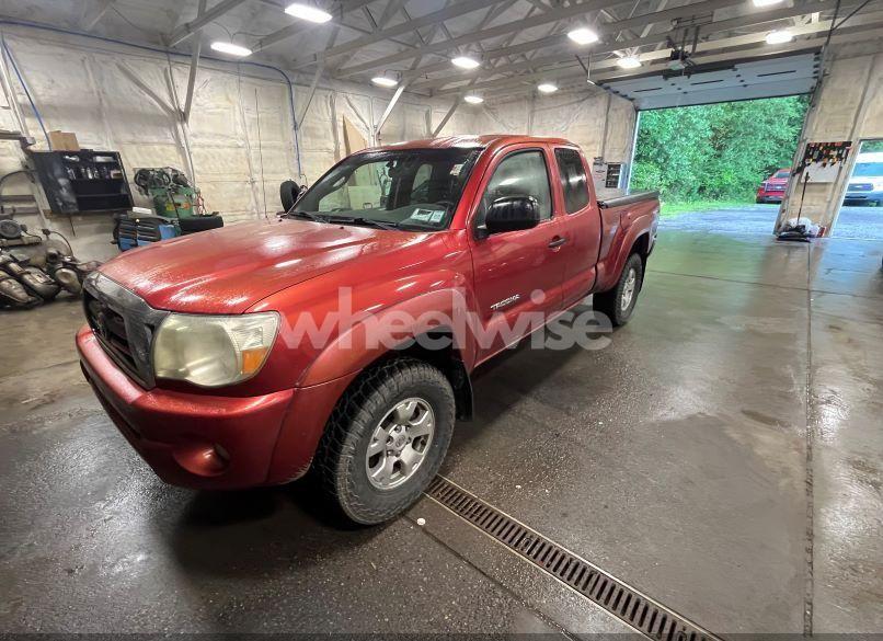 Photo 2 of 2007 Toyota Tacoma BASE V6 (VIN 5TEUU42NX7Z341101)