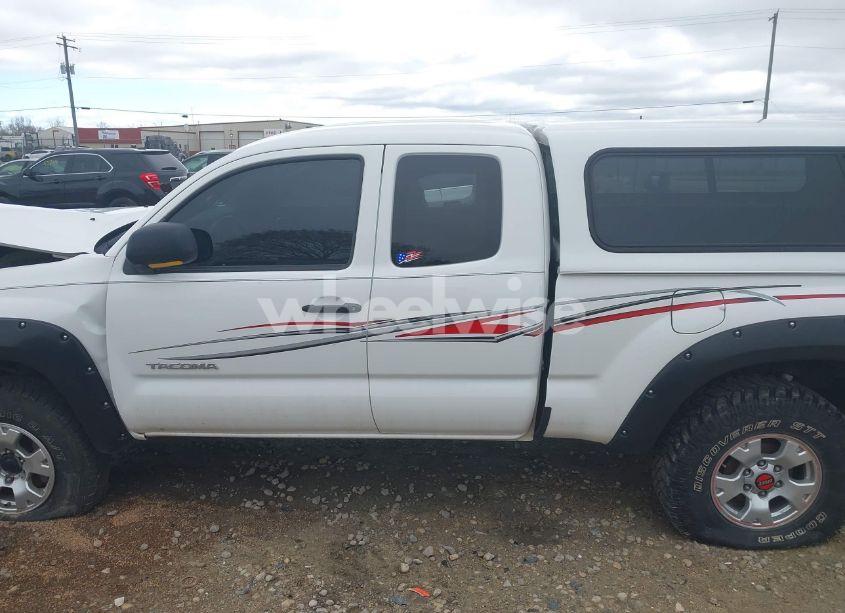 Photo 14 of 2008 Toyota Tacoma BASE V6 (VIN 5TEUU42NX8Z525861)