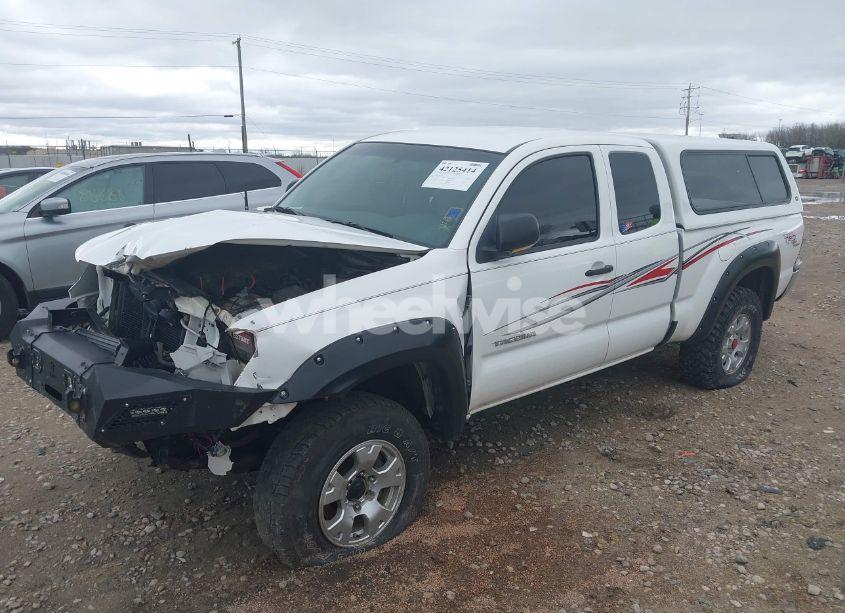 Photo 2 of 2008 Toyota Tacoma BASE V6 (VIN 5TEUU42NX8Z525861)
