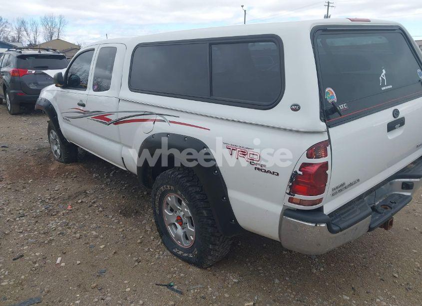 Photo 3 of 2008 Toyota Tacoma BASE V6 (VIN 5TEUU42NX8Z525861)