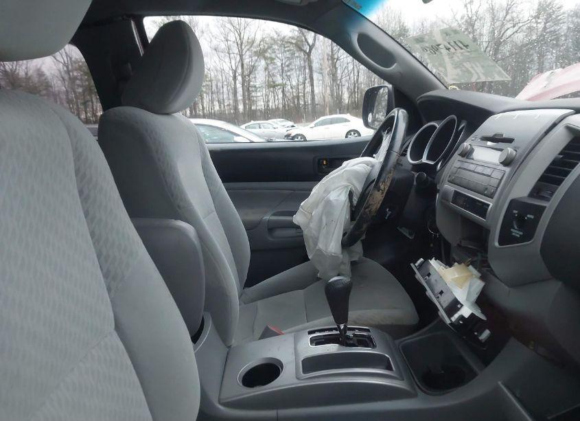 Photo 5 of 2010 Toyota Tacoma BASE V6 (VIN 5TEUU4EN8AZ748093)