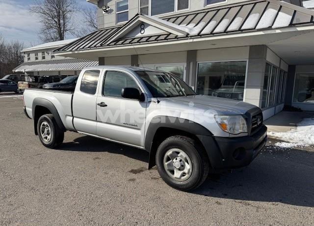 2005 Toyota Tacoma ACCESS CAB (VIN 5TEUX42N15Z054167) main photo