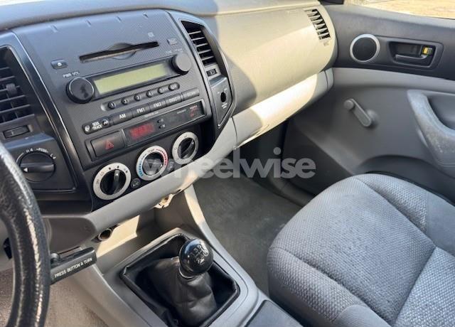 Photo 10 of 2005 Toyota Tacoma ACCESS CAB (VIN 5TEUX42N15Z054167)