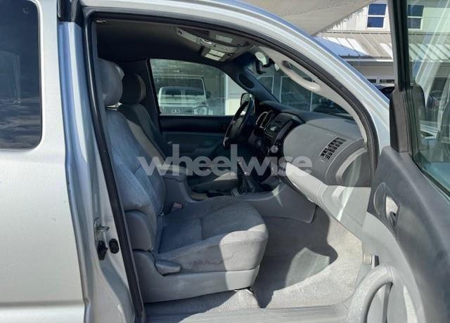 Photo 5 of 2005 Toyota Tacoma ACCESS CAB (VIN 5TEUX42N15Z054167)