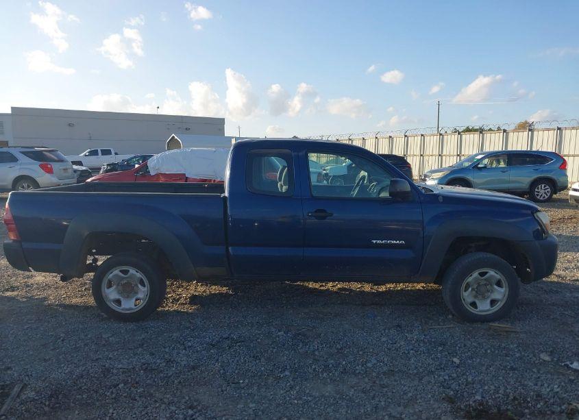 Photo 13 of 2007 Toyota Tacoma N/A (VIN 5TEUX42N17Z410054)