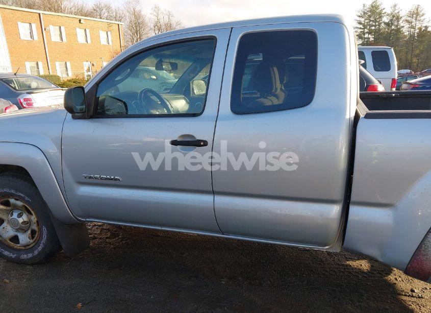 Photo 14 of 2005 Toyota Tacoma (VIN 5TEUX42N35Z139429)