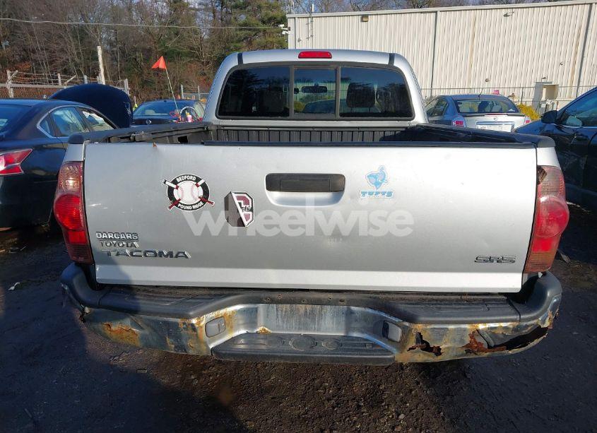 Photo 16 of 2005 Toyota Tacoma (VIN 5TEUX42N35Z139429)
