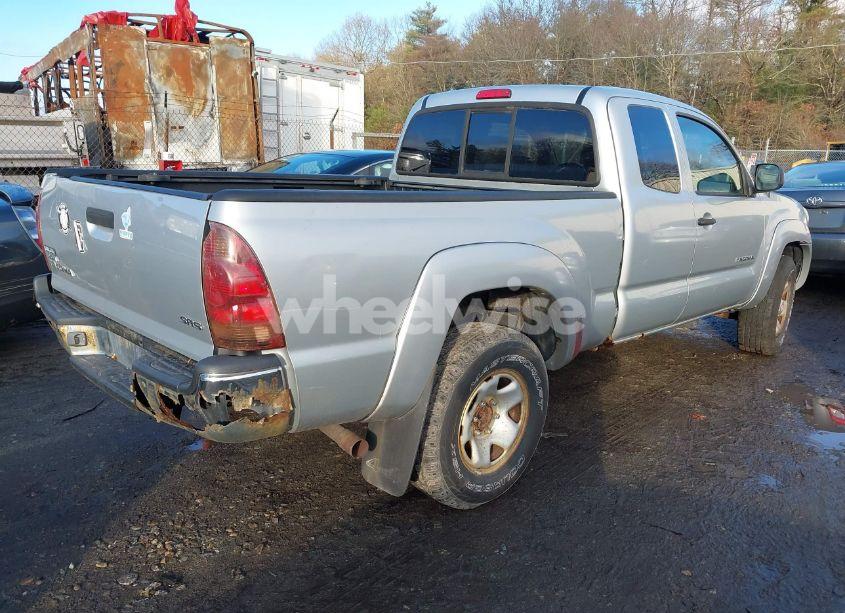 Photo 4 of 2005 Toyota Tacoma (VIN 5TEUX42N35Z139429)