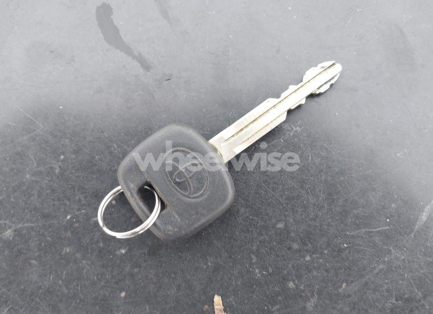 Photo 11 of 2006 Toyota Tacoma N/A (VIN 5TEUX42N36Z193802)