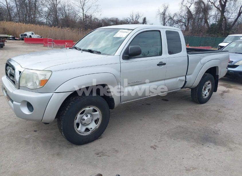 Photo 2 of 2006 Toyota Tacoma (VIN 5TEUX42N46Z197762)