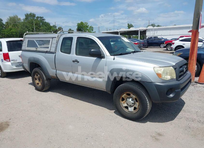 2006 Toyota Tacoma (VIN 5TEUX42N46Z247737) main photo