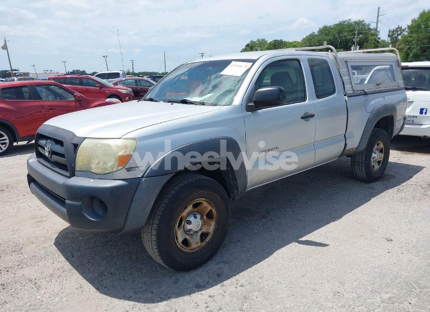 Photo 2 of 2006 Toyota Tacoma (VIN 5TEUX42N46Z247737)