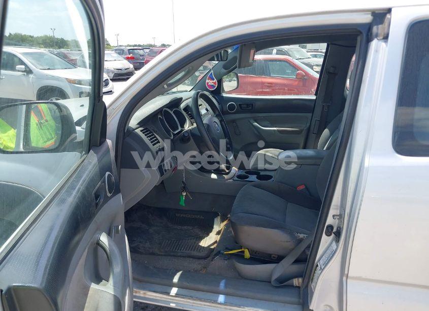 Photo 5 of 2006 Toyota Tacoma (VIN 5TEUX42N46Z247737)