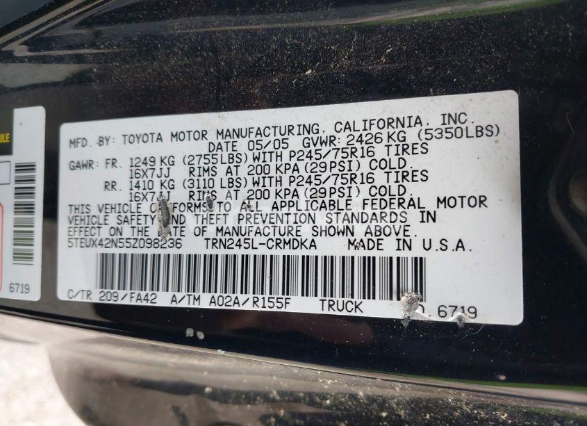 Photo 9 of 2005 Toyota Tacoma (VIN 5TEUX42N55Z098236)