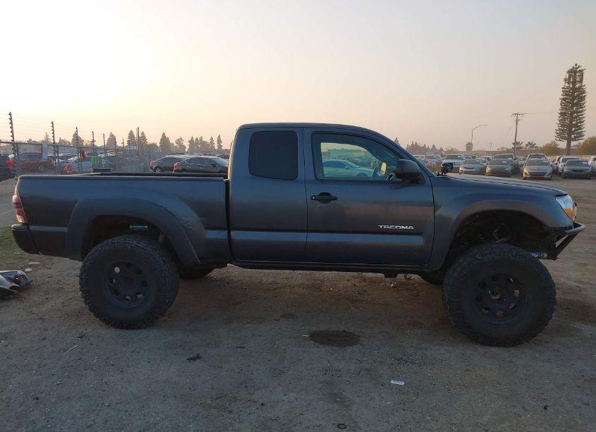 Photo 14 of 2009 Toyota Tacoma (VIN 5TEUX42N59Z608395)