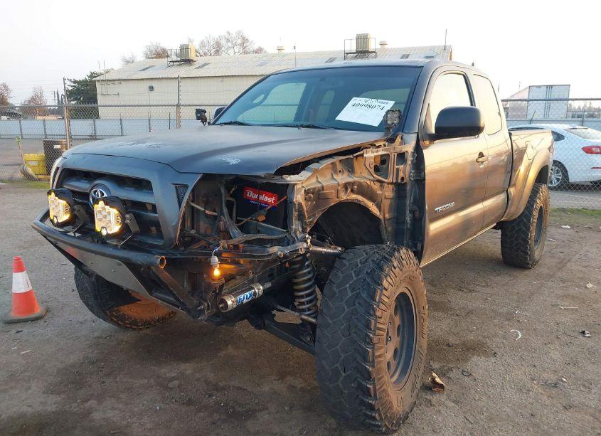 Photo 2 of 2009 Toyota Tacoma (VIN 5TEUX42N59Z608395)