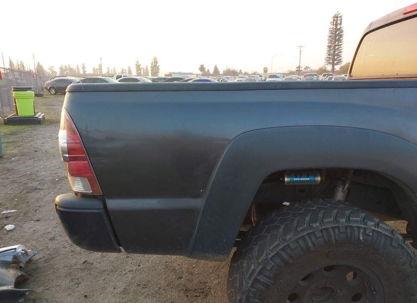 Photo 21 of 2009 Toyota Tacoma (VIN 5TEUX42N59Z608395)