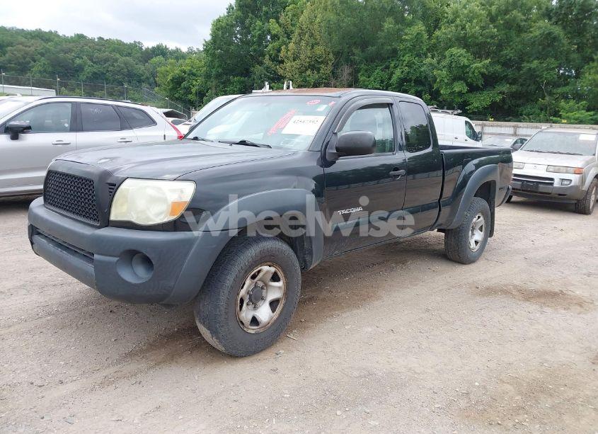 Photo 2 of 2008 Toyota Tacoma (VIN 5TEUX42N68Z551185)
