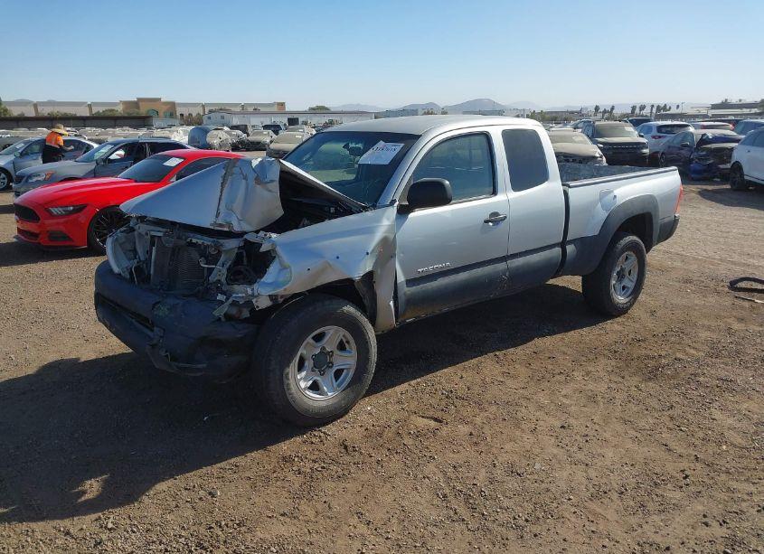Photo 2 of 2005 Toyota Tacoma (VIN 5TEUX42N85Z085030)