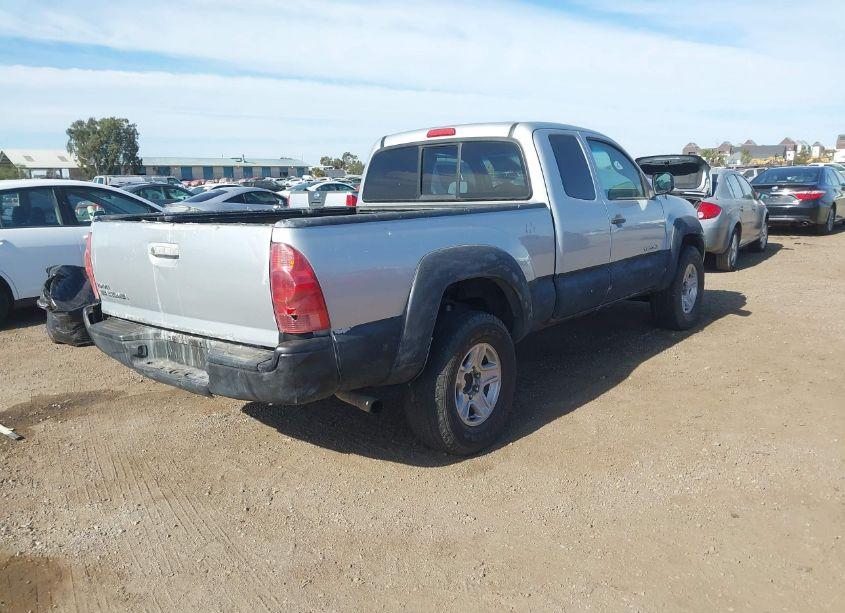 Photo 4 of 2005 Toyota Tacoma (VIN 5TEUX42N85Z085030)