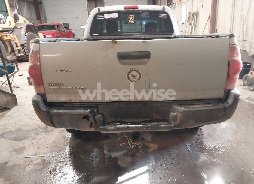 Photo 17 of 2005 Toyota Tacoma (VIN 5TEUX42N85Z105423)