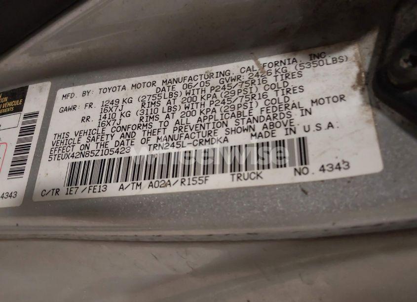 Photo 9 of 2005 Toyota Tacoma (VIN 5TEUX42N85Z105423)