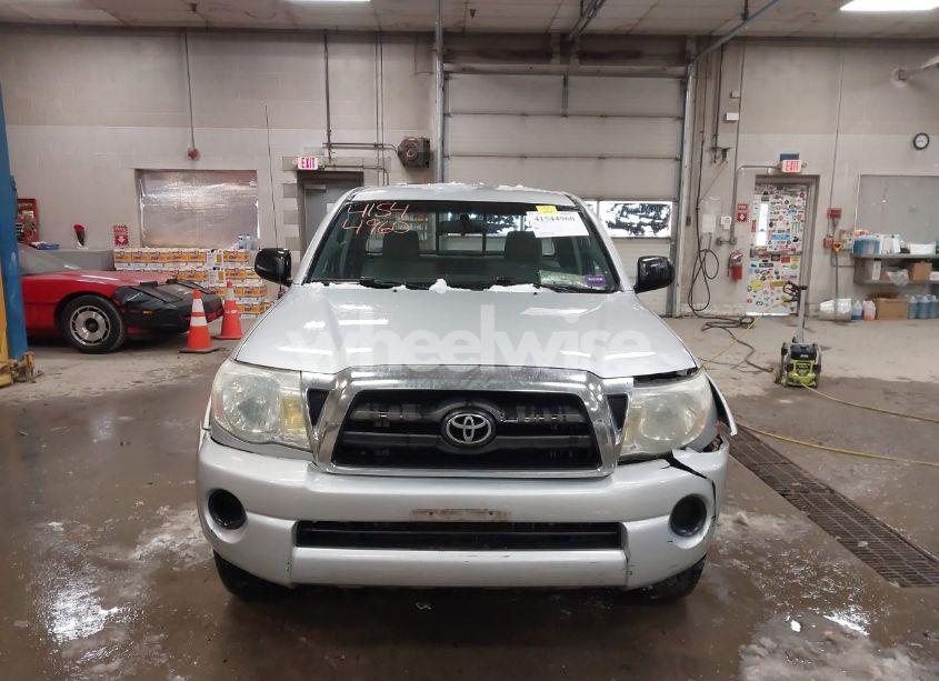 Photo 12 of 2005 Toyota Tacoma (VIN 5TEUX42NX5Z137161)