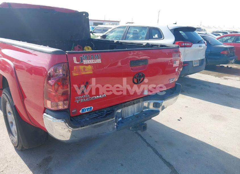 Photo 18 of 2006 Toyota Tacoma N/A (VIN 5TEUX42NX6Z283853)