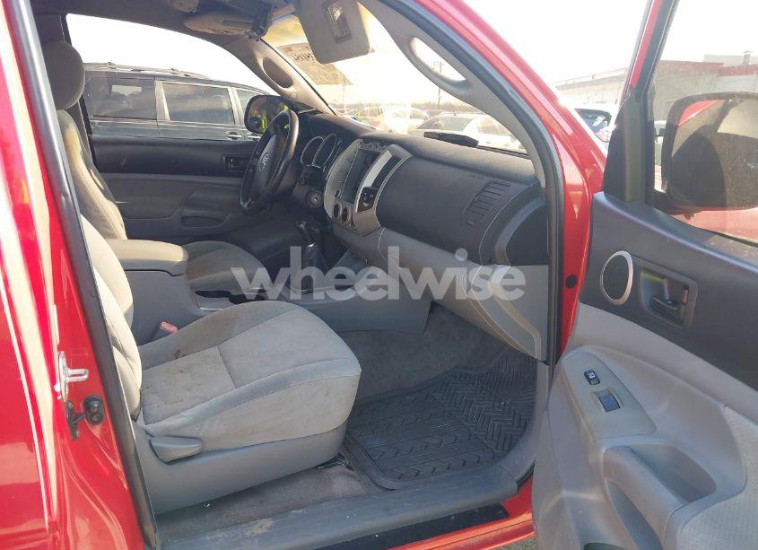 Photo 5 of 2006 Toyota Tacoma N/A (VIN 5TEUX42NX6Z283853)