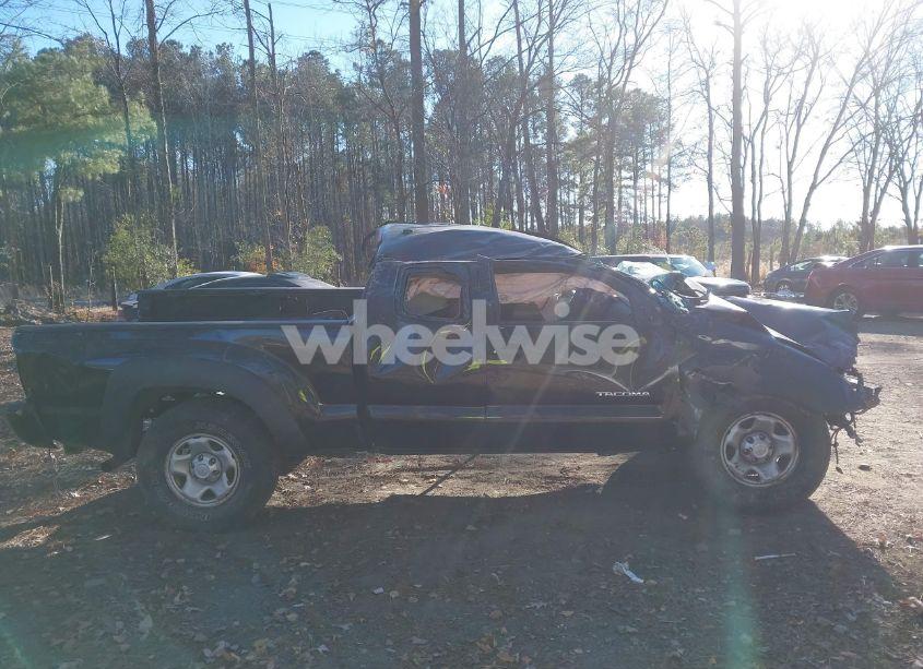 Photo 13 of 2010 Toyota Tacoma (VIN 5TEUX4EN0AZ703849)