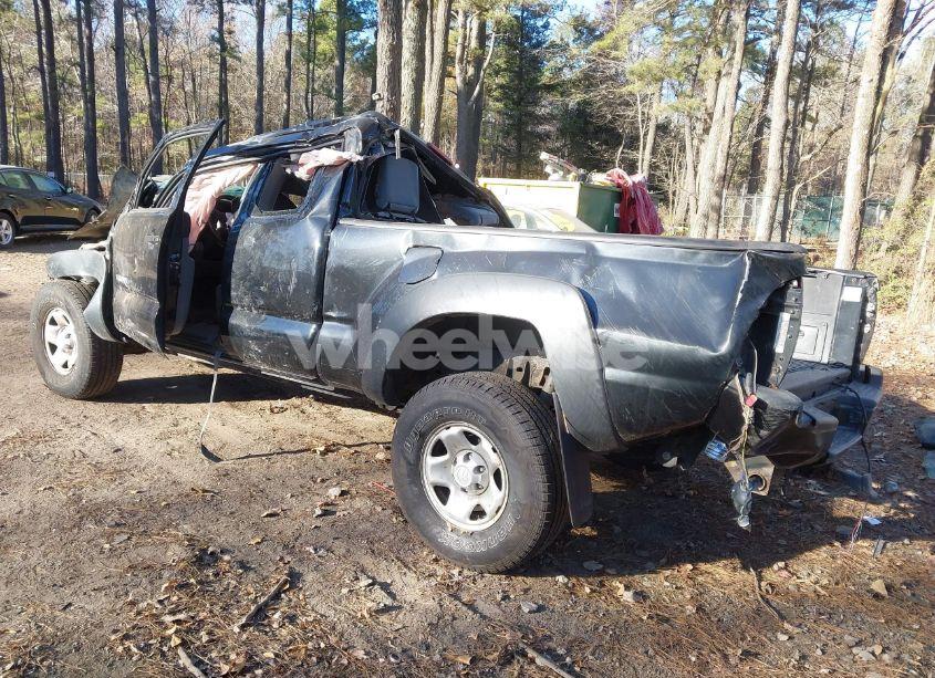 Photo 3 of 2010 Toyota Tacoma (VIN 5TEUX4EN0AZ703849)