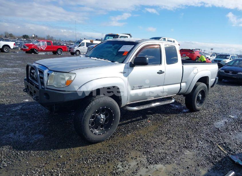Photo 2 of 2010 Toyota Tacoma (VIN 5TEUX4EN3AZ749109)