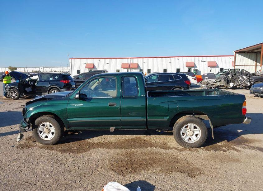 Photo 14 of 2002 Toyota Tacoma (VIN 5TEVL52N02Z084858)