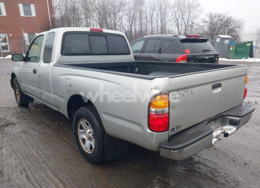 Photo 3 of 2004 Toyota Tacoma (VIN 5TEVL52N04Z351628)