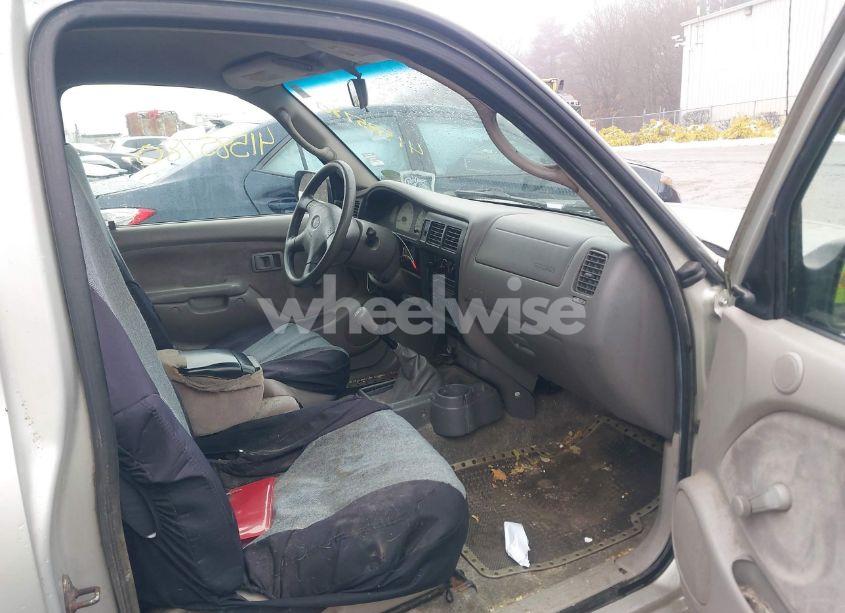 Photo 5 of 2004 Toyota Tacoma (VIN 5TEVL52N04Z351628)