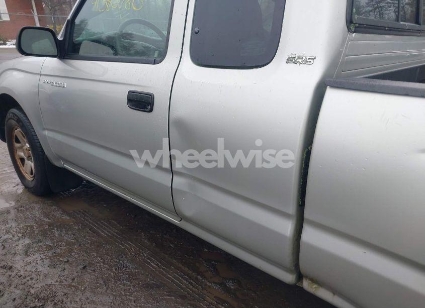 Photo 6 of 2004 Toyota Tacoma (VIN 5TEVL52N04Z351628)