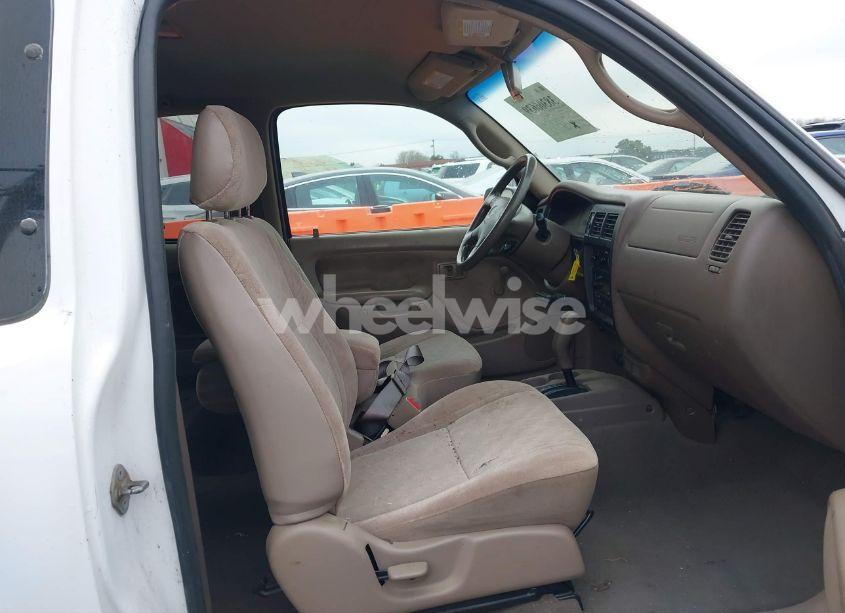 Photo 5 of 2004 Toyota Tacoma (VIN 5TEVL52N14Z433688)