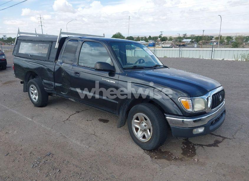 2001 Toyota Tacoma (VIN 5TEVL52N31Z747290) main photo