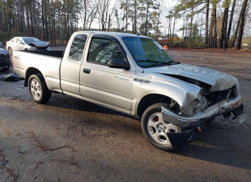 2001 Toyota Tacoma XTRACAB (VIN 5TEVL52N31Z828161) main photo
