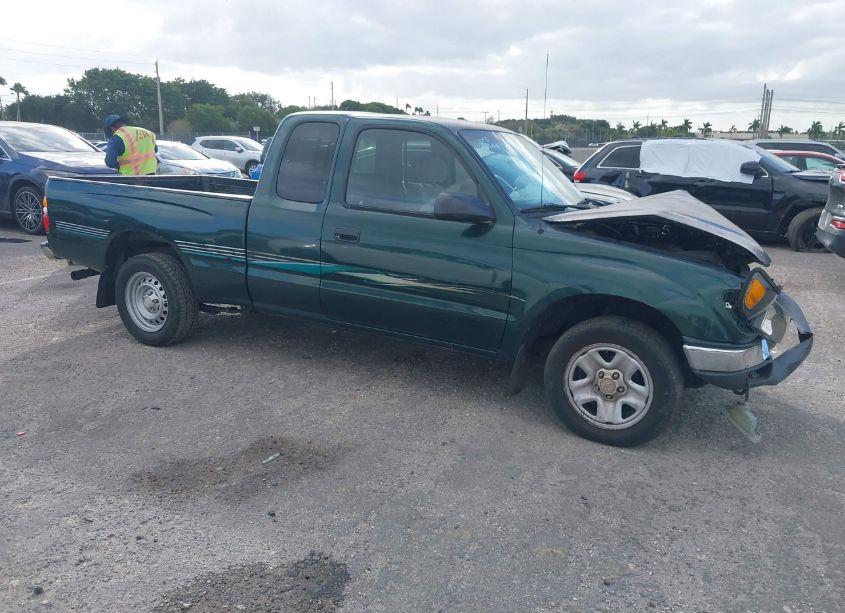 2002 Toyota Tacoma (VIN 5TEVL52N42Z033265) main photo